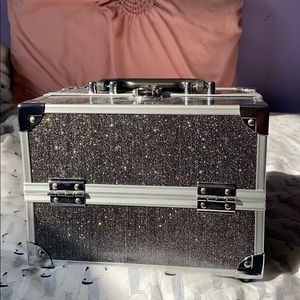 Never used makeup holder/carrier